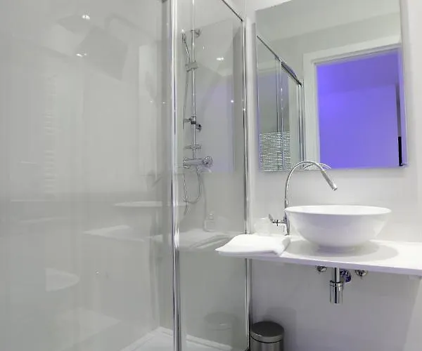 Beppe House מלון *