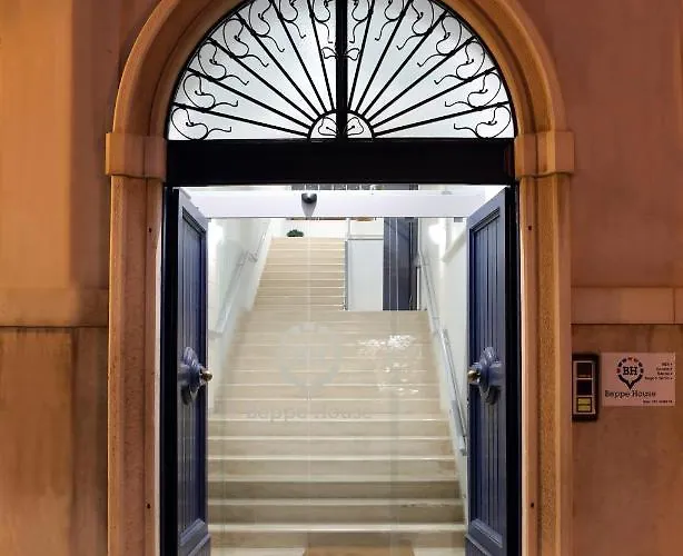 Beppe House מלון *